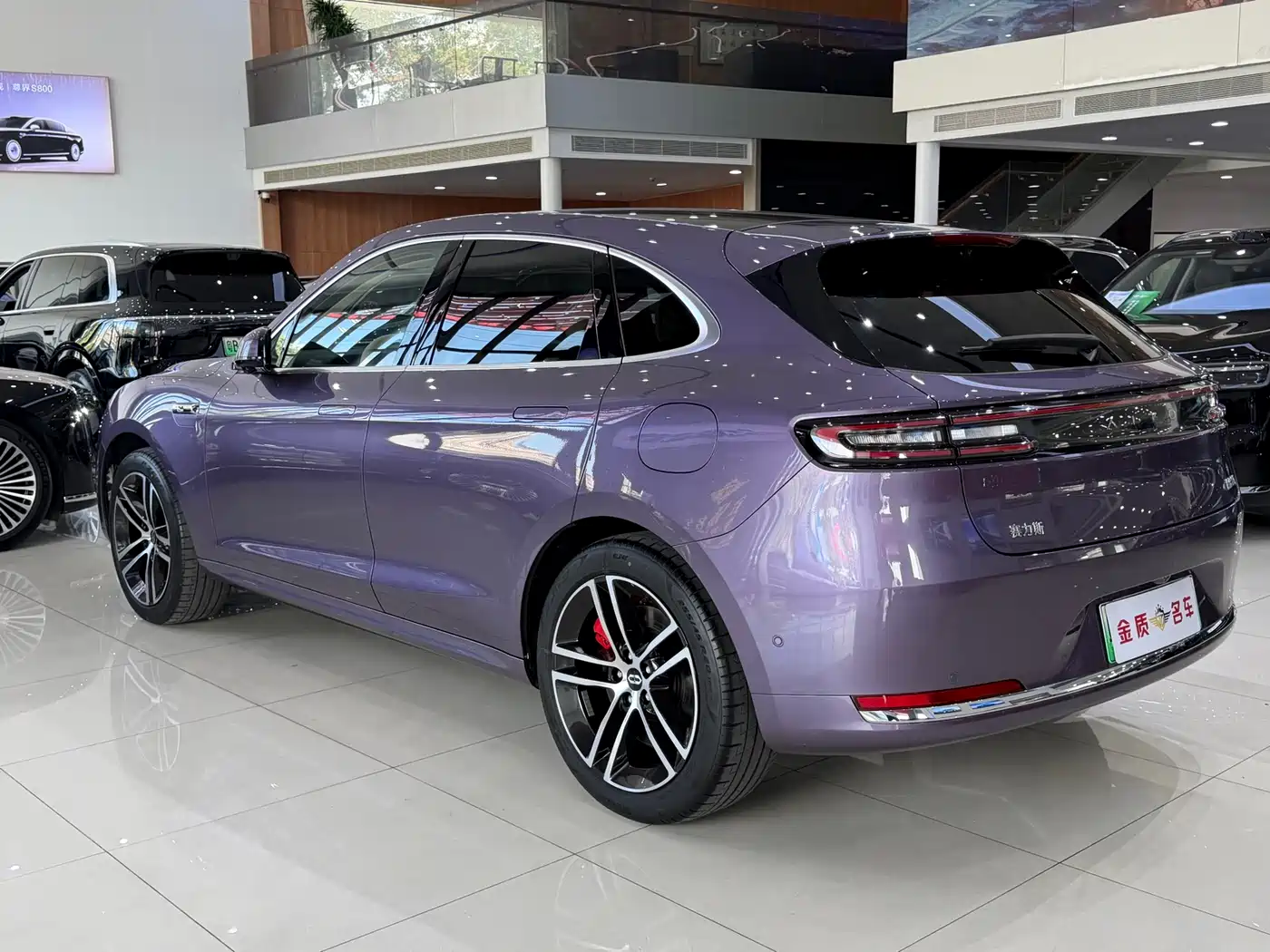 AITO Wenjie AITO M5 2025 Extended Range Ultra AWD фото 14