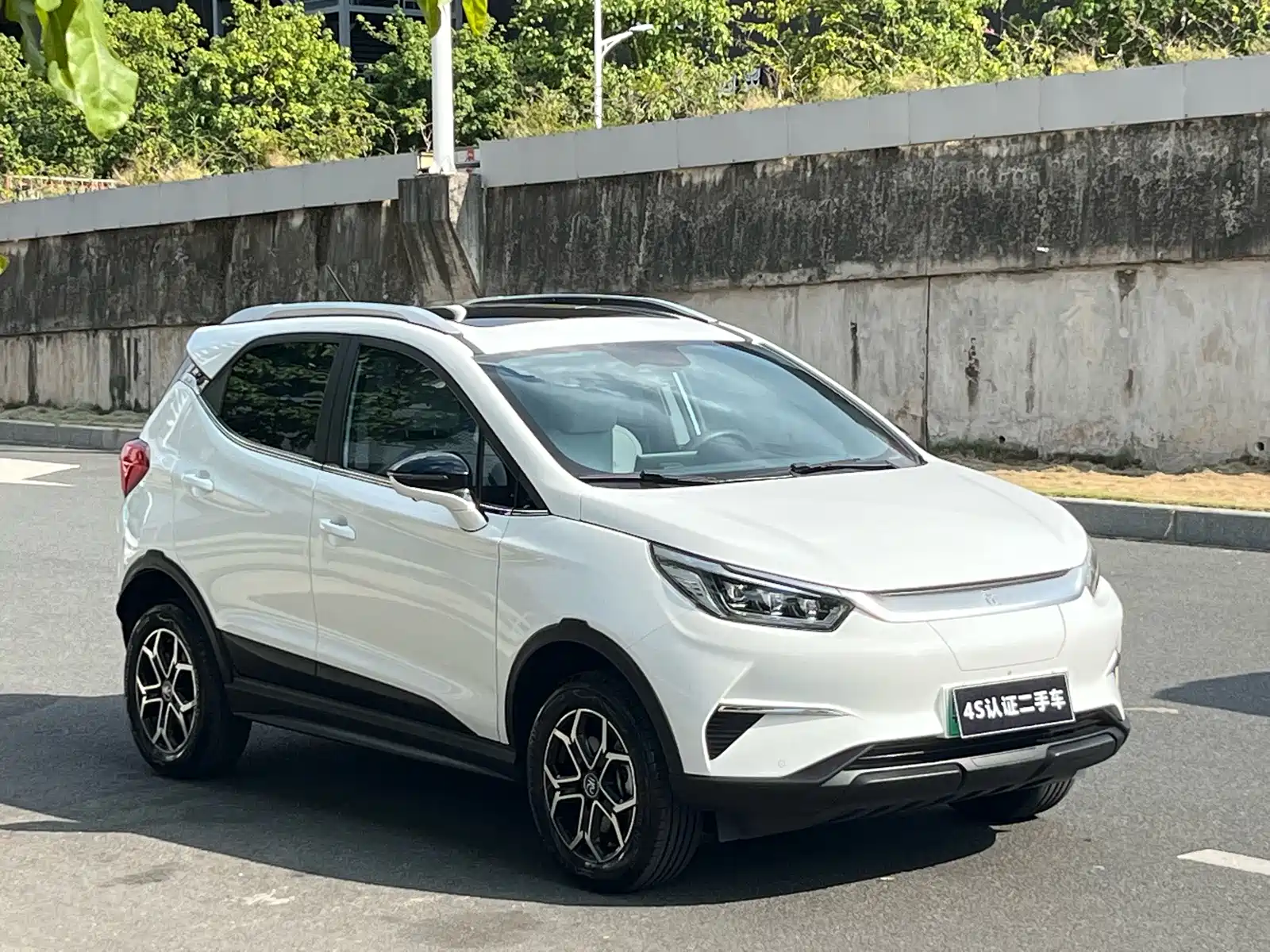 Фото 3 - BYD Yuan Pro