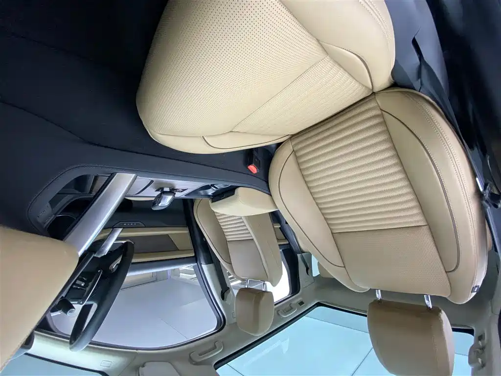 Land Rover Discovery Sport 2024 Performance Technology Edition фото 11