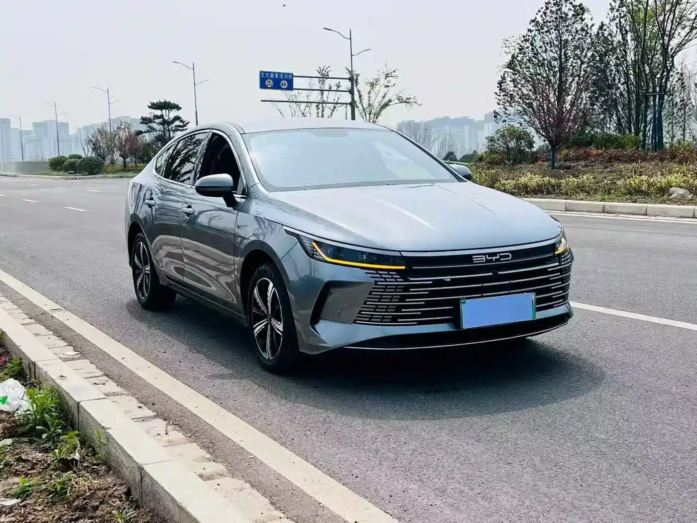 BYD Destroyer 05 2023 Model Champion Edition DM-i 120KM Luxury фото 3