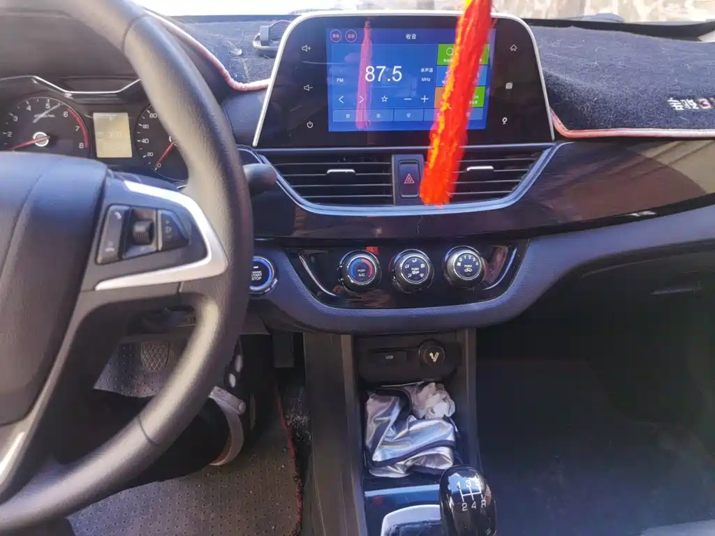 Baojun 310 2017 2016 1.2L Manual Luxury Type