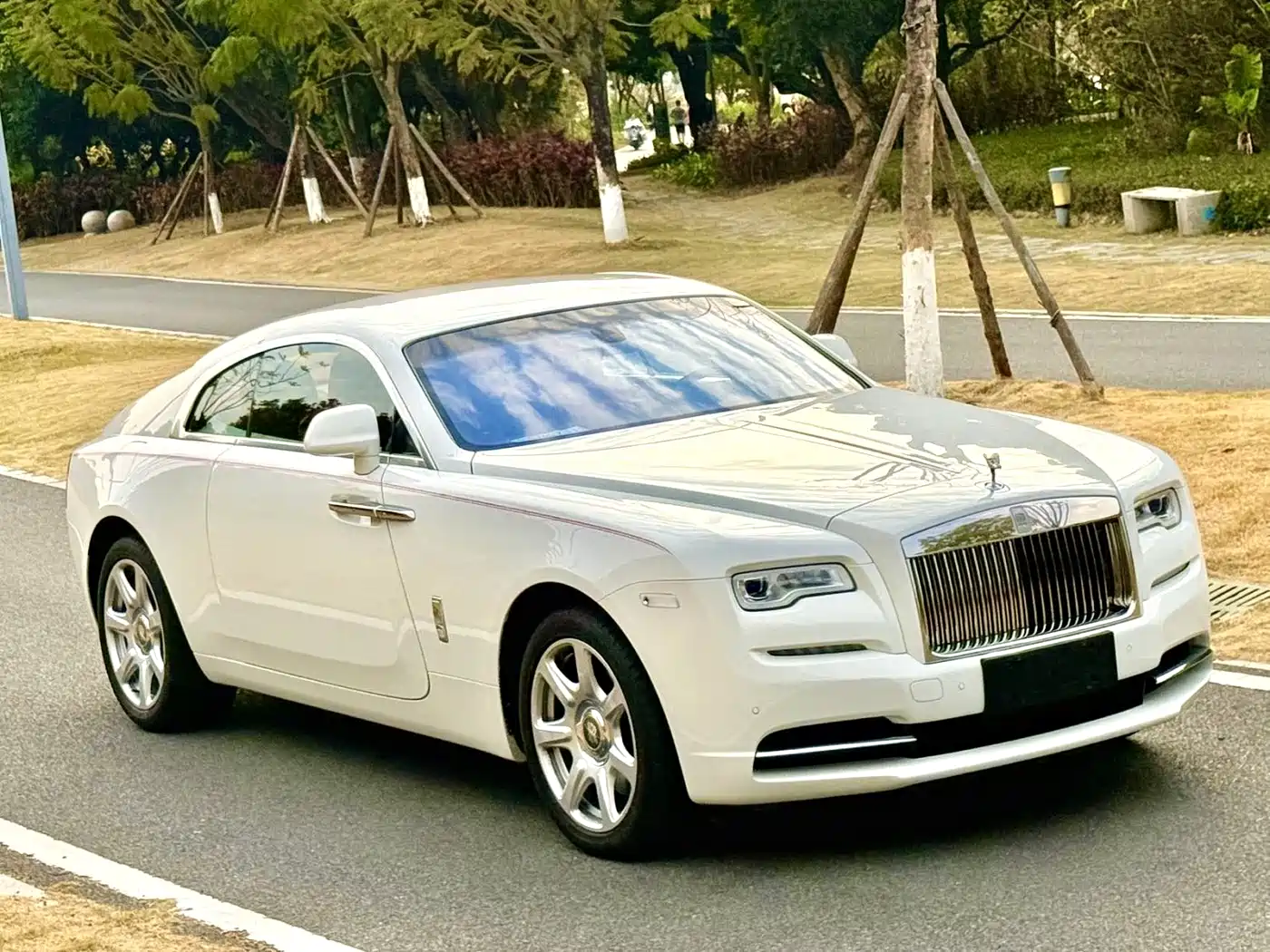 ROLLS-ROYCE PHANTOM