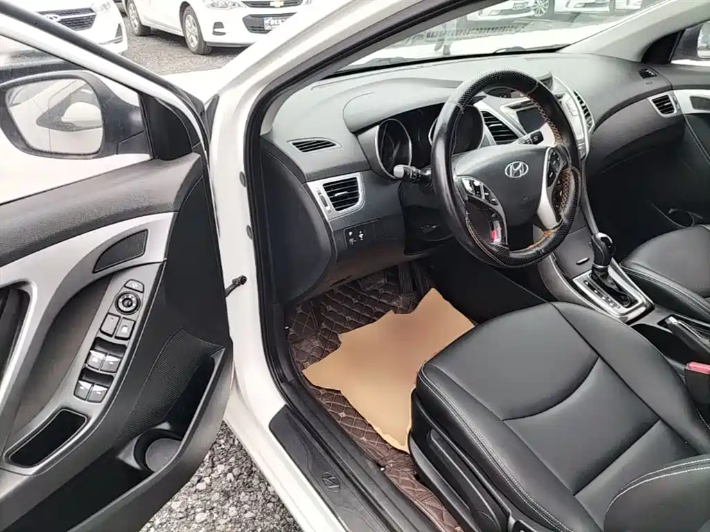 Hyundai Langdong 2015 1.6L Auto Premium фото 16