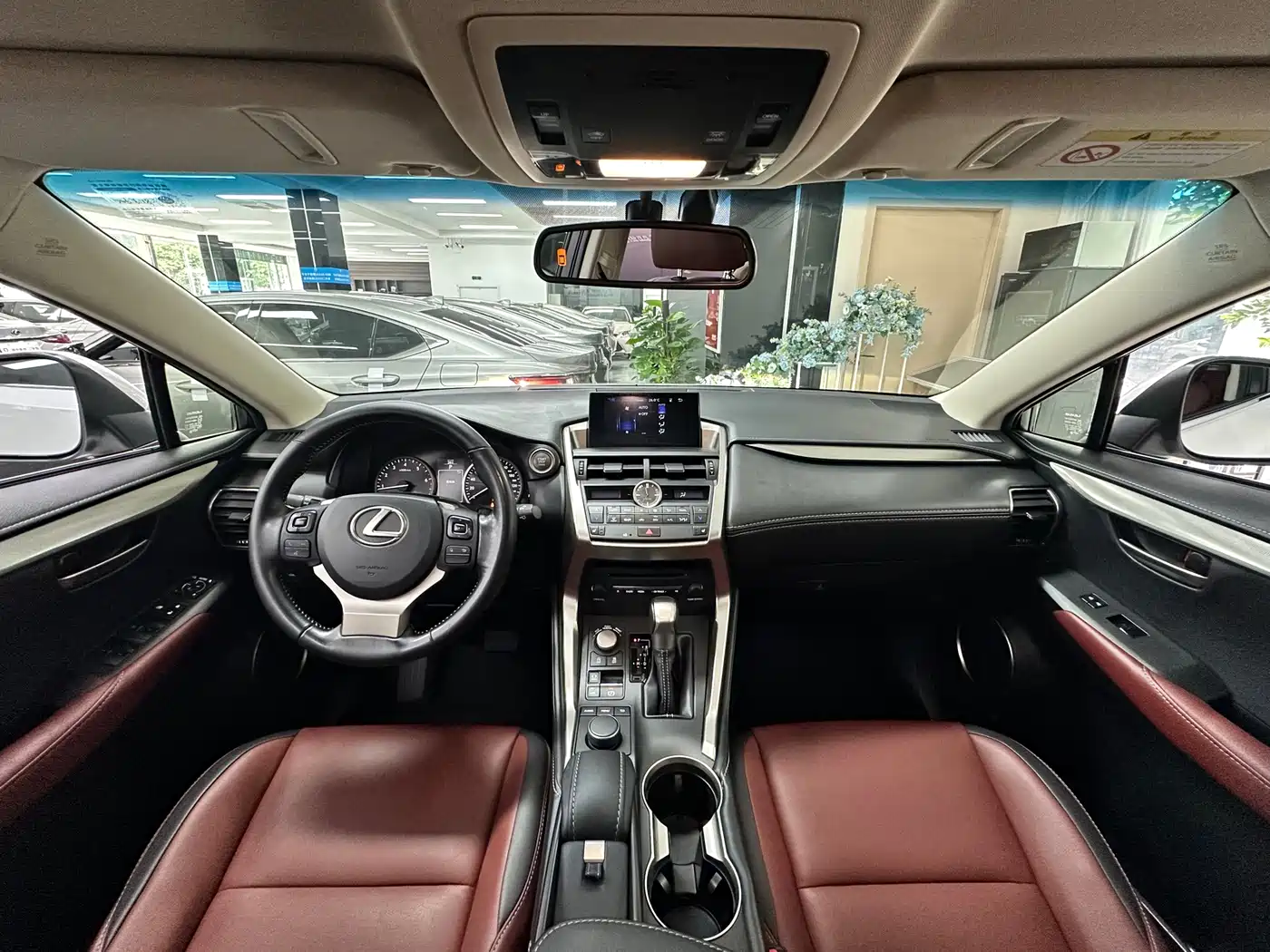 Lexus NX 2016 200 AWD F Sport фото 13