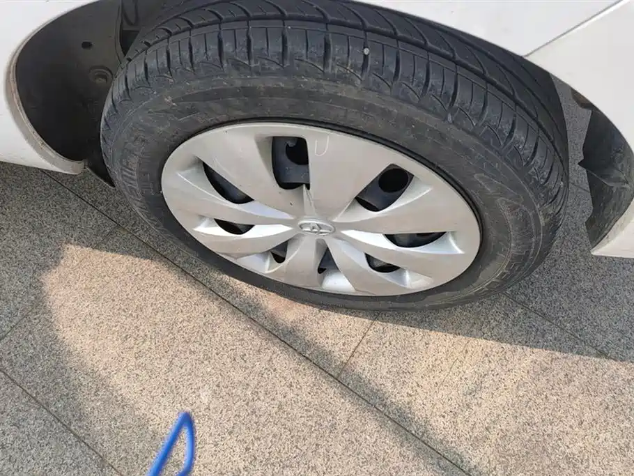 TOYOTA YARIS L ZHIXUAN