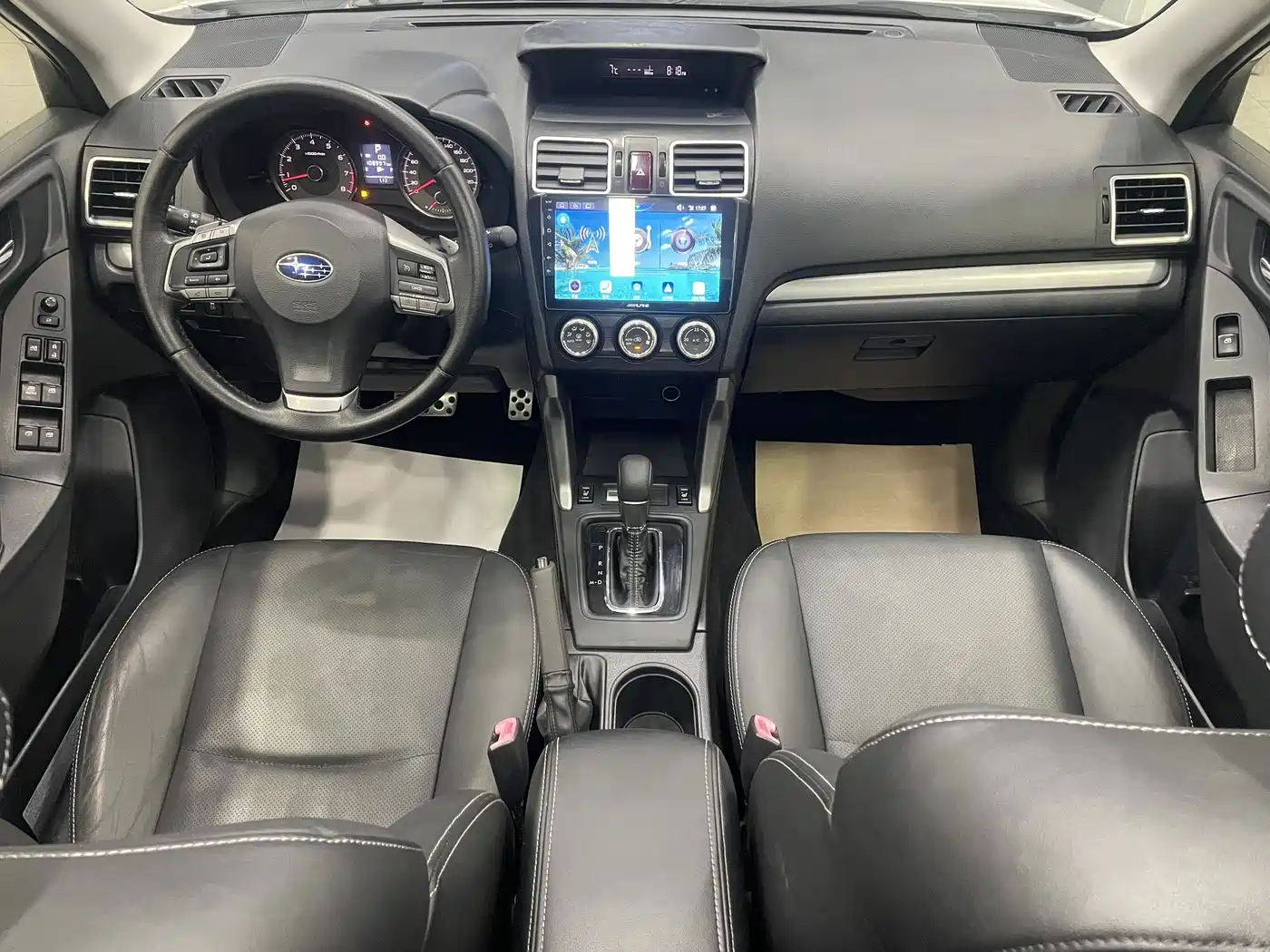 Subaru Forester 2015 2.0i Special Commemorative Edition фото 13