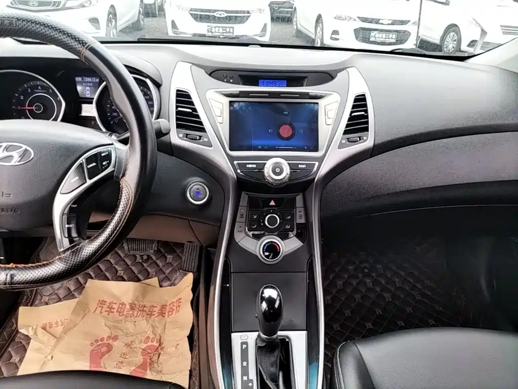 Hyundai Langdong 2015 1.6L Auto Premium фото 13