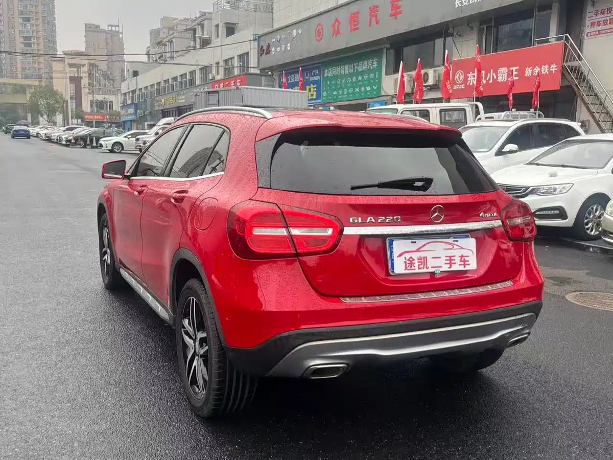 Mercedes-Benz GLA 2016 GLA 220 4MATIC Fashion фото 5