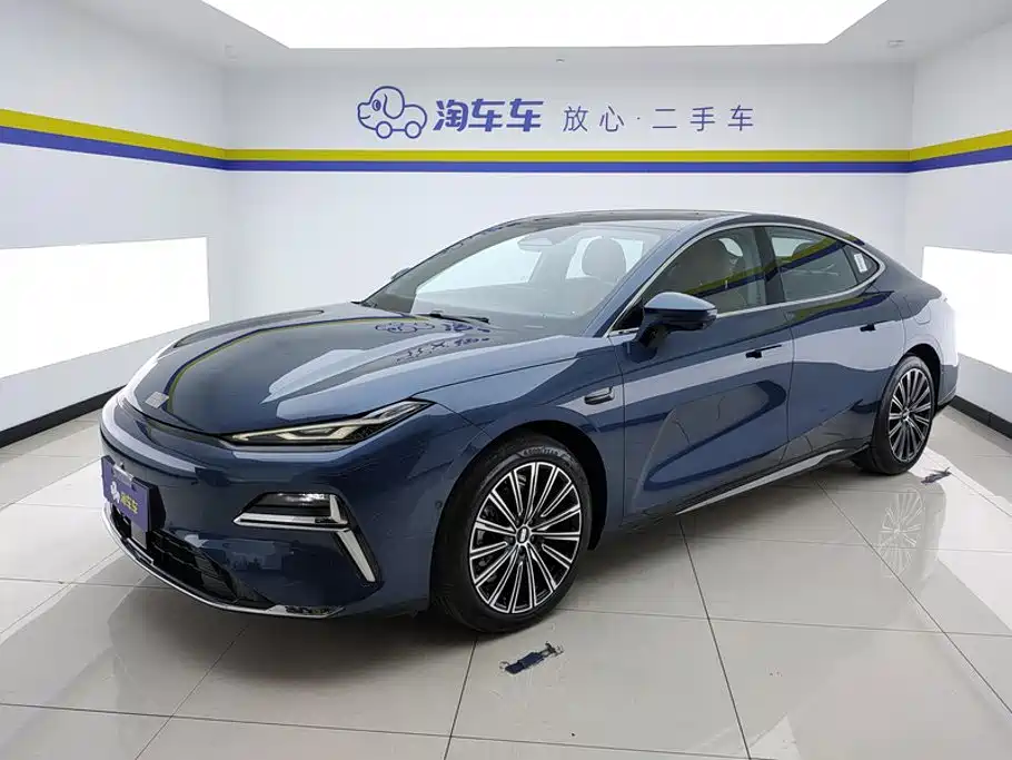 Geely Galaxy Galaxy Xingyao 8 2025