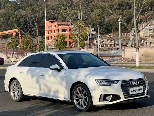 AUDI A4L