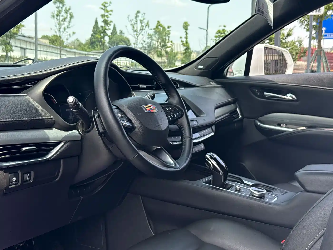 Cadillac XT4 2018 28T FWD Leading Edition фото 8