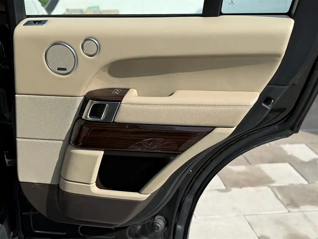 Land Rover Range Rover 2016 3.0 SC V6 Vogue фото 17