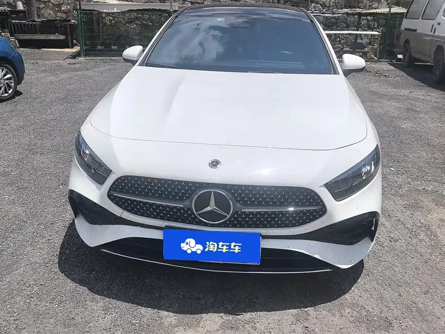 Mercedes-Benz A-Class 2023 A 200 L Fashion фото 2