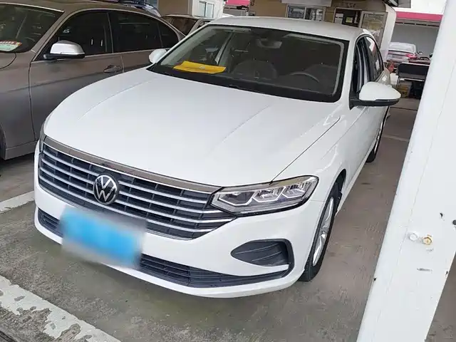 Volkswagen Lavida Рестайлинг, 1.5L, автомат