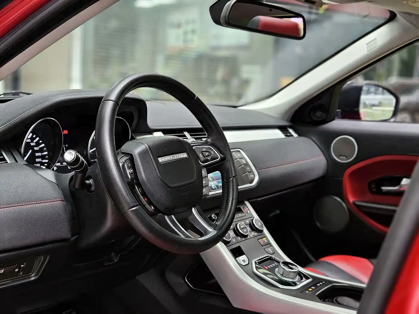 Land Rover Range Rover Evoque (Import) 2014 2.0T 5-door Brilliance Sport фото 11