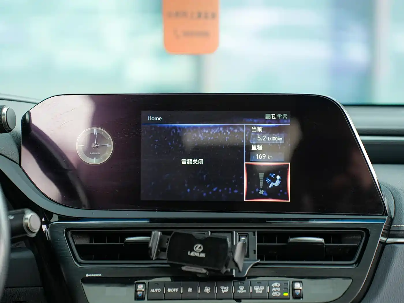 Lexus ES 2021 300h Luxury Edition фото 17