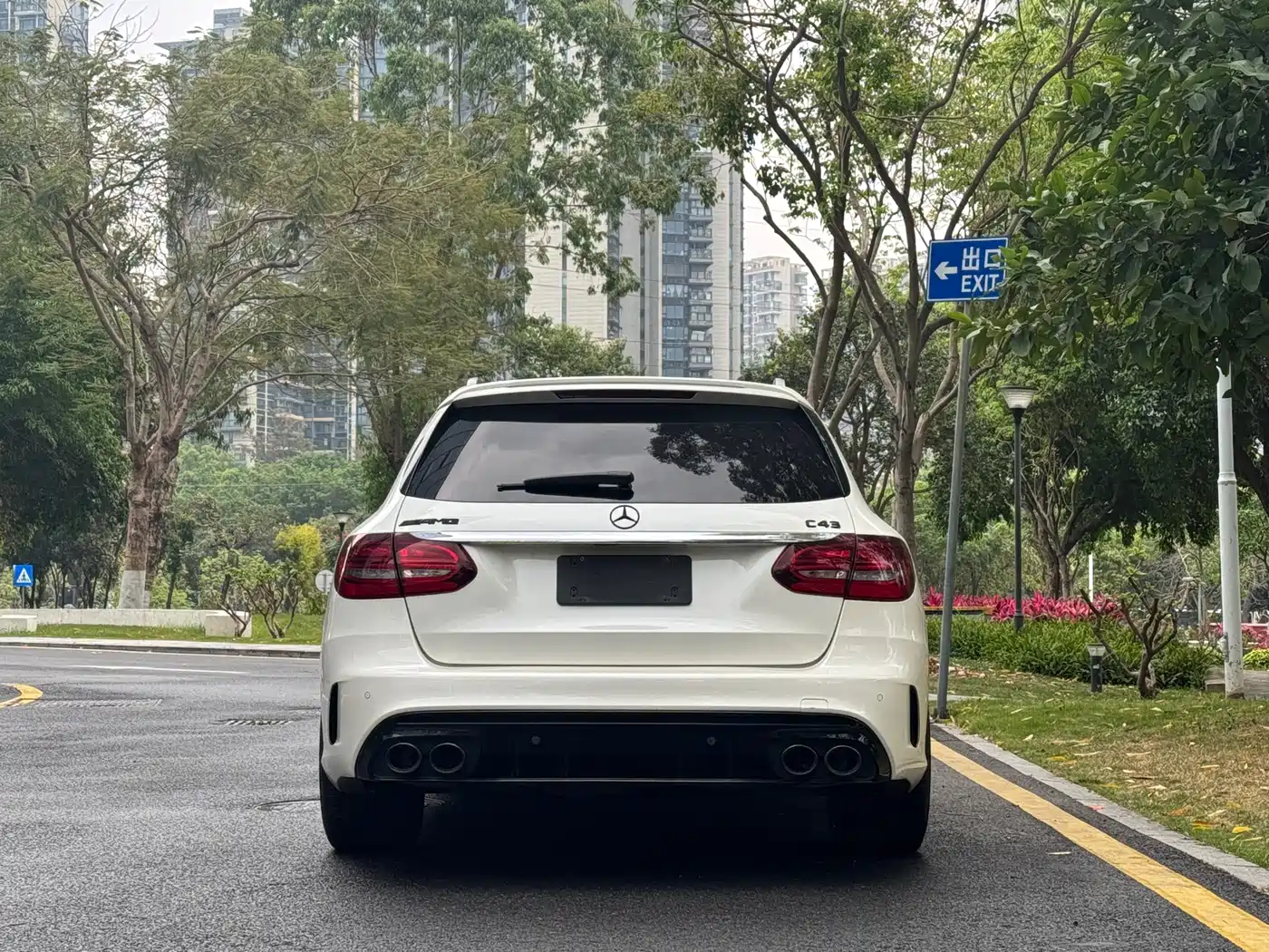 Mercedes-Benz C-Class AMG 2019 AMG C 43 4MATIC Estate Special Edition фото 6