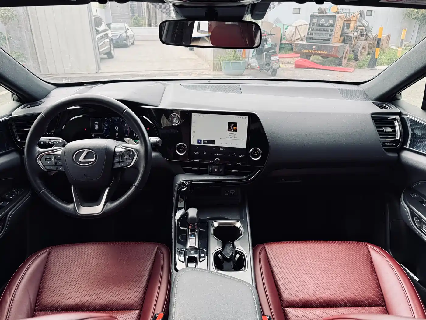 Lexus NX 2023 350h FWD Dynamic Edition фото 25