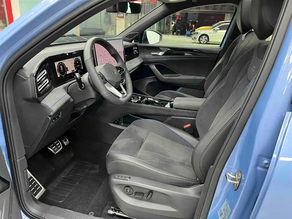 Volkswagen Tiguan L 2024 PRO 380TSI 4WD R-Line Premium Edition фото 11