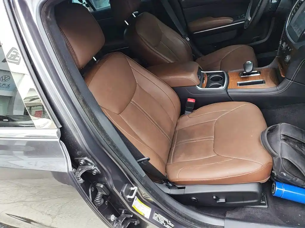 Chrysler 300C (Import) 2014 2014 3.0L Excellence Edition