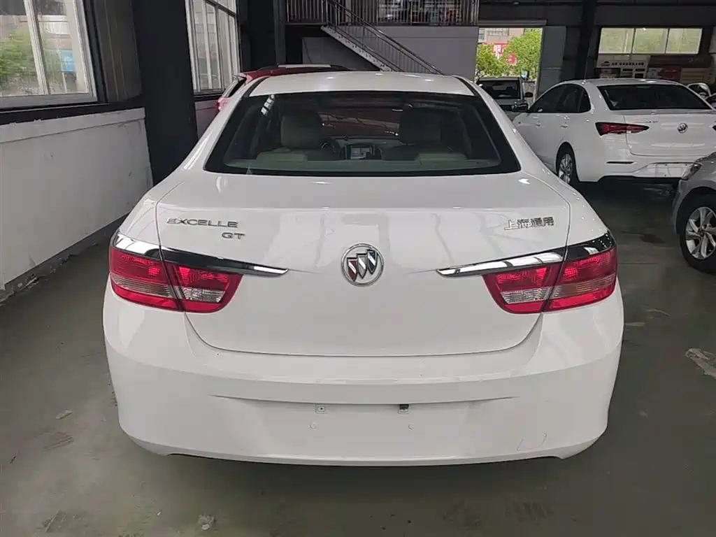 Buick Excelle 2013 Model GT 1.6L Manual Comfort фото 6