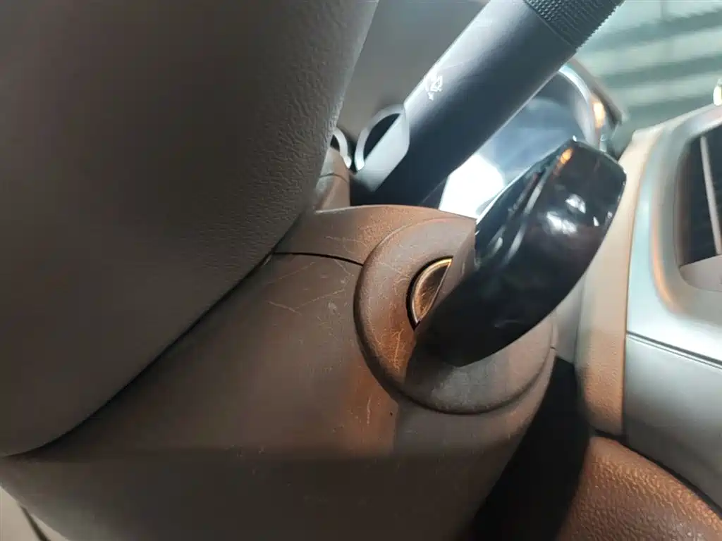 Buick Excelle 2013 Model GT 1.6L Manual Comfort фото 9