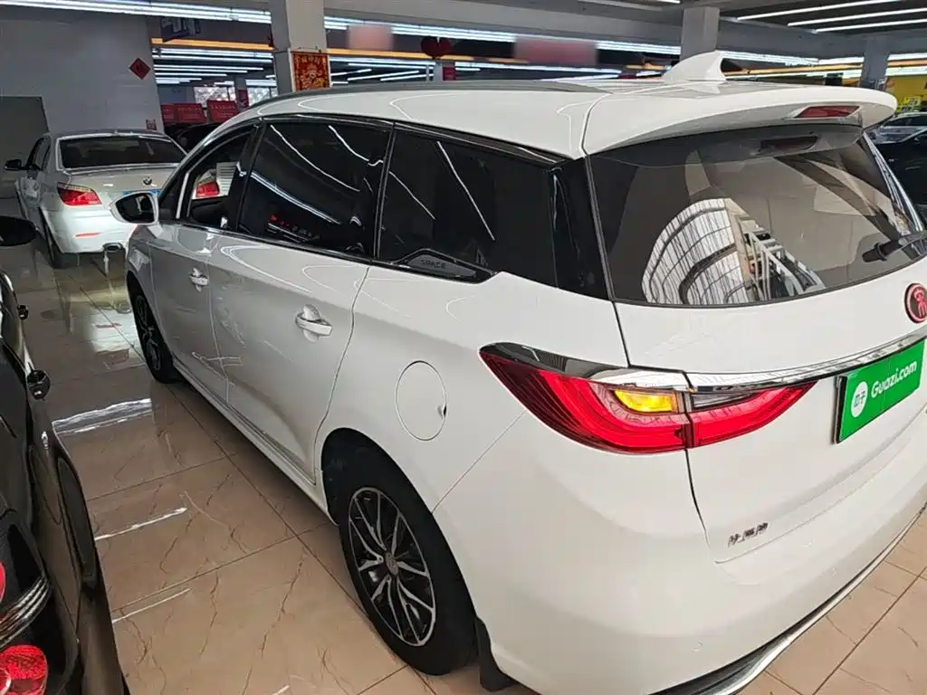 BYD Song MAX 2017 1.5T Auto Smart Elite 7-Seater фото 5