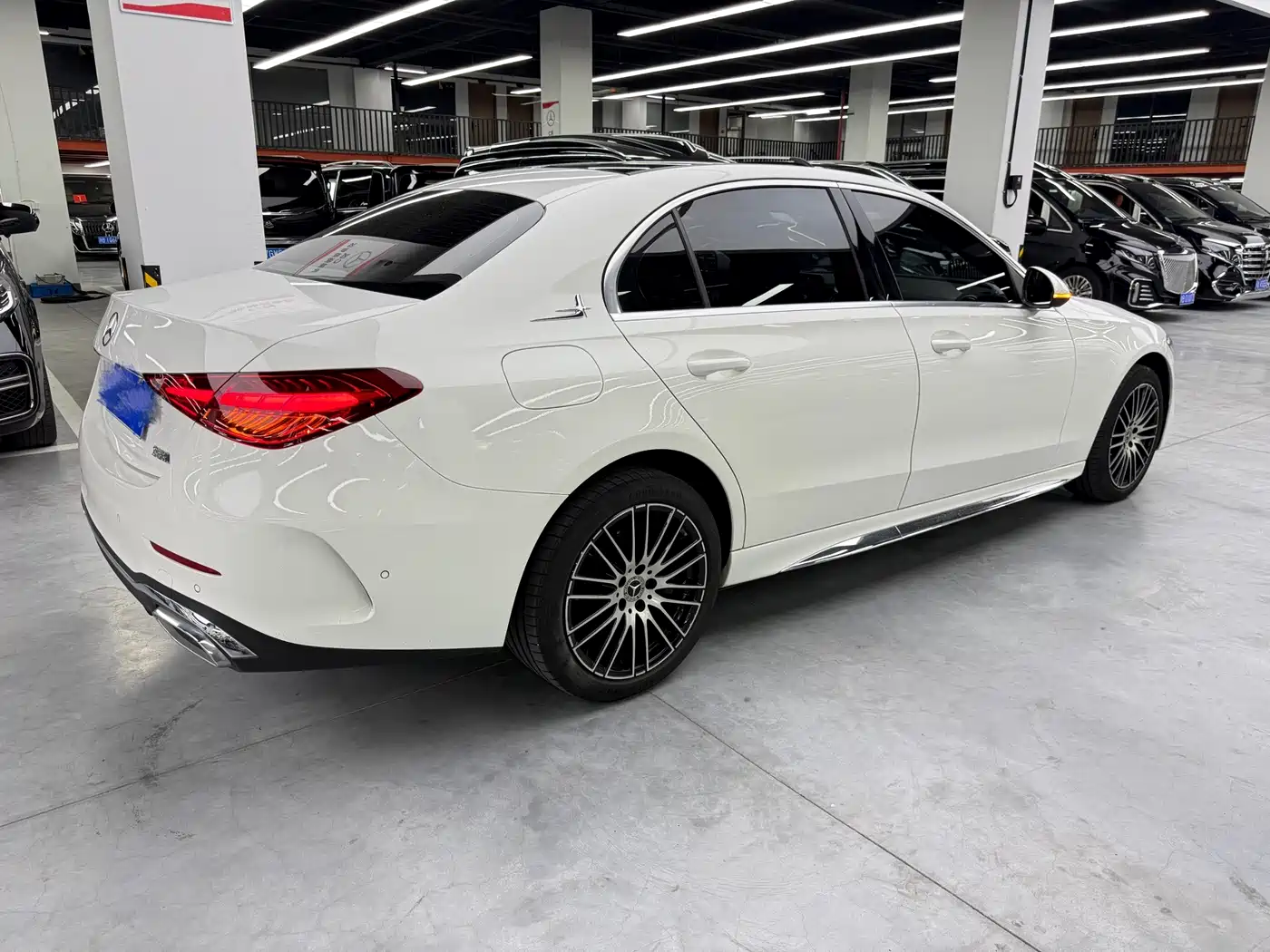 Photo 13 - Mercedes-Benz C-Class
