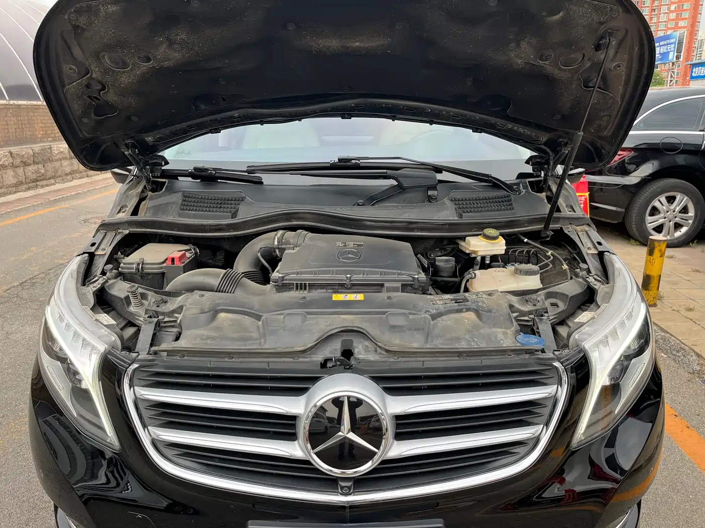 Mercedes-Benz V-Class 2018 V 260 L Premium Long Wheelbase Edition China VI фото 21