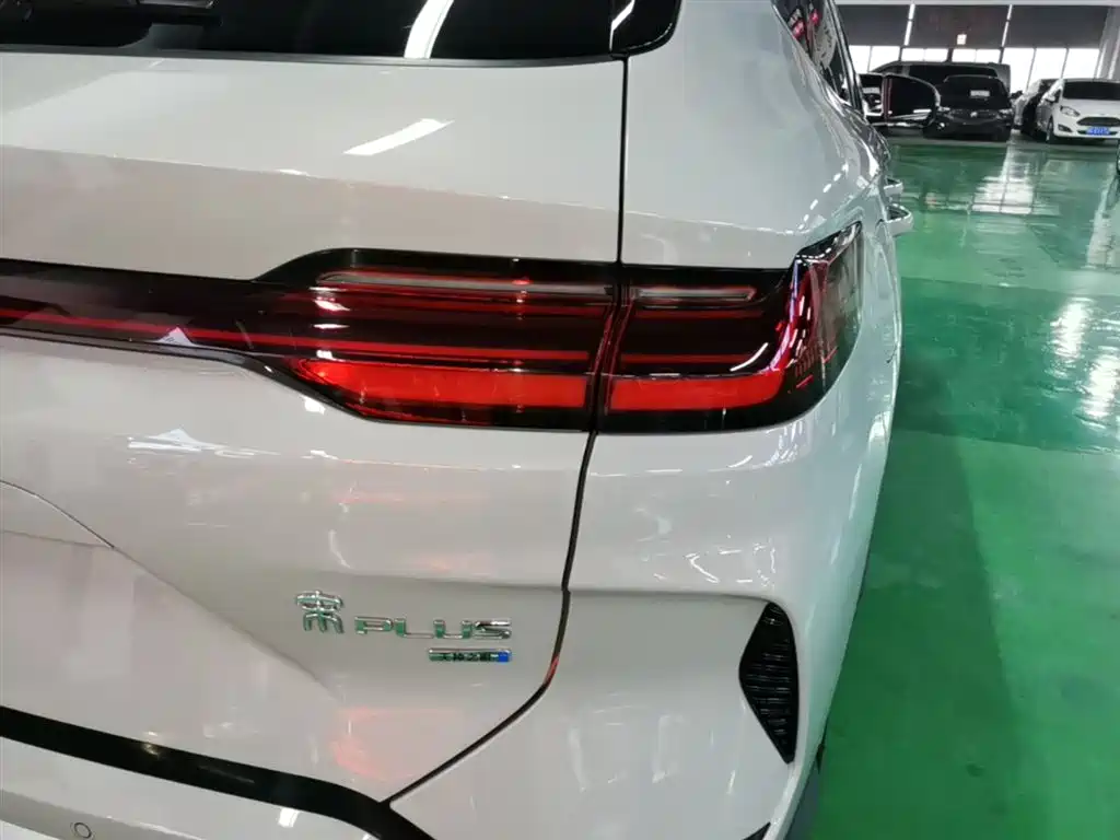 BYD Song PLUS PHEV 2025 DM-i Smart Driving Edition 112KM Honor фото 8