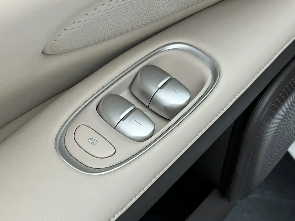 IM Motors IM LS6 2023 2023 Max Standard Edition
