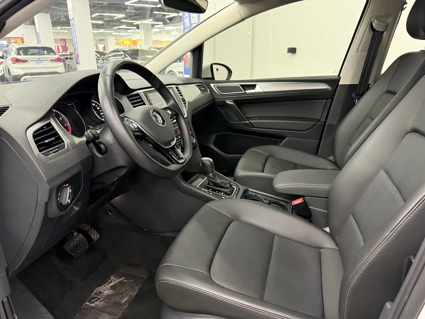 Volkswagen Golf Sportsvan 2019 280TSI Automatic Curiosity Edition China V фото 5