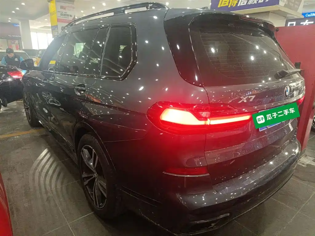 BMW X7 2022 xDrive40i Exclusive M Sport Package фото 5
