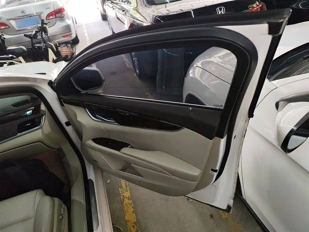 Cadillac XTS 2015 28T Comfort фото 13