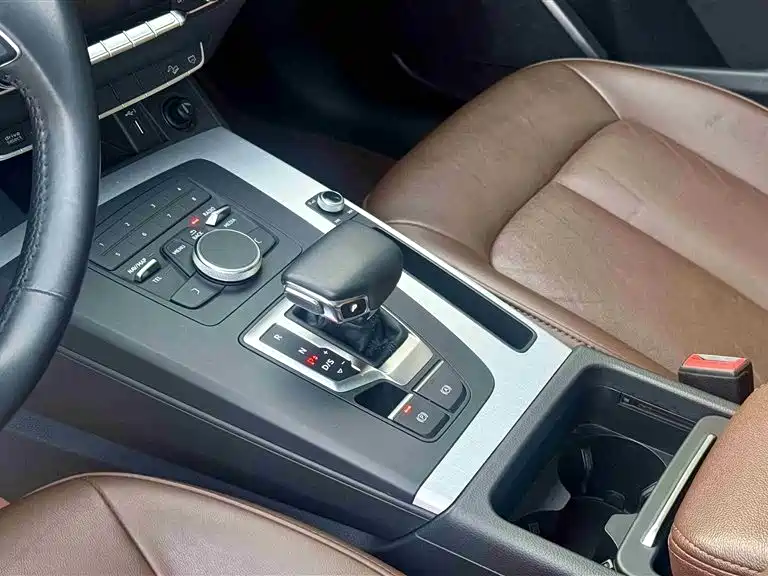 Audi Q5L 2018 40 TFSI Premium Progressive China VI фото 10