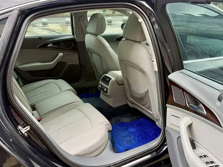 Audi A6L 2014 30 FSI Comfort фото 18