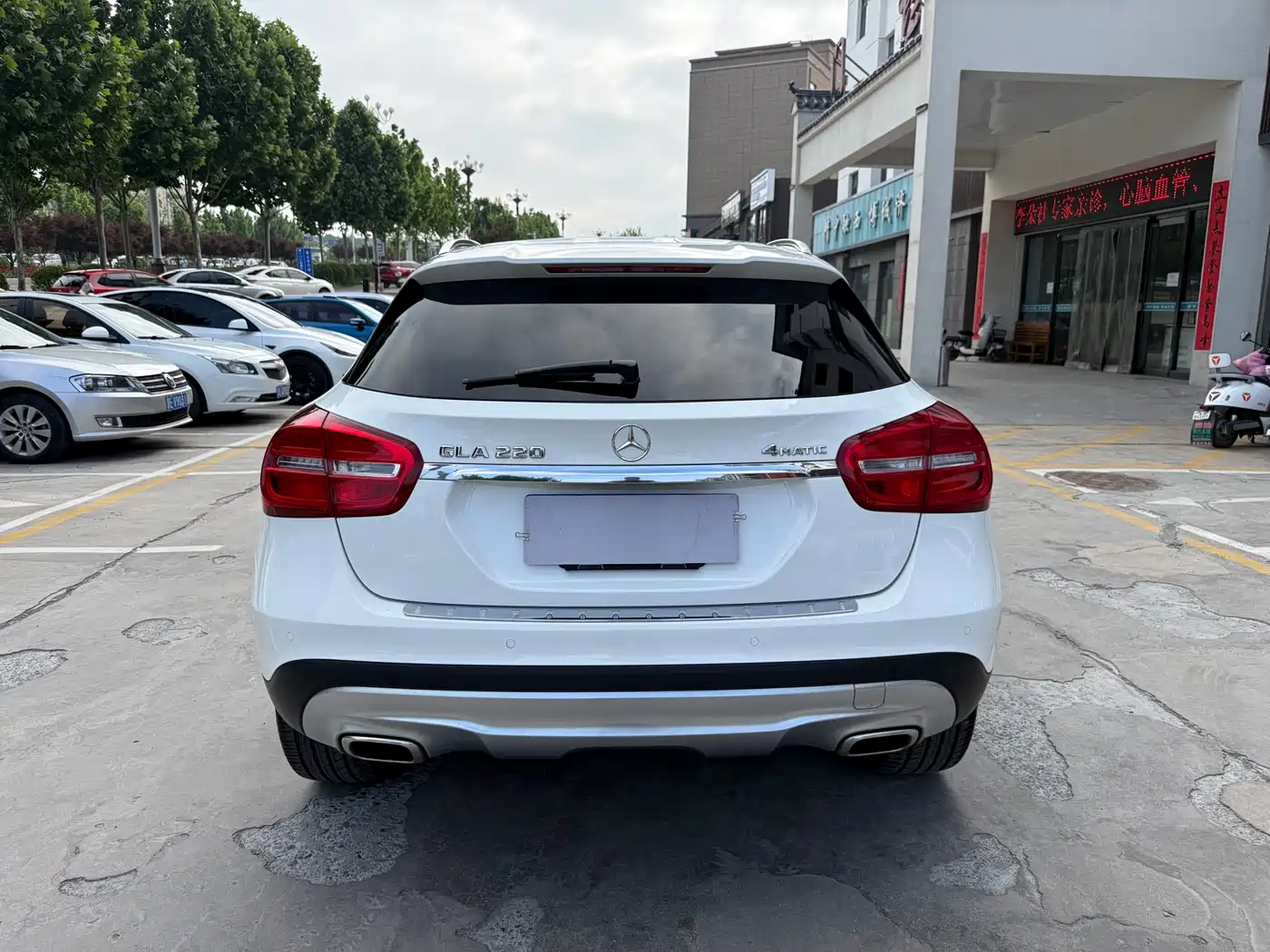 Mercedes-Benz GLA 2015 GLA 220 4MATIC Luxury фото 4