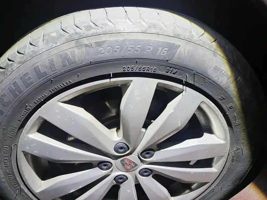 Roewe 350 2014 2014 1.5L Automatic Joy Edition