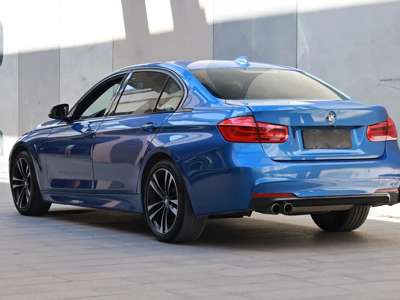 BMW 3 Series 2019 320Li M Luxury Package фото 3