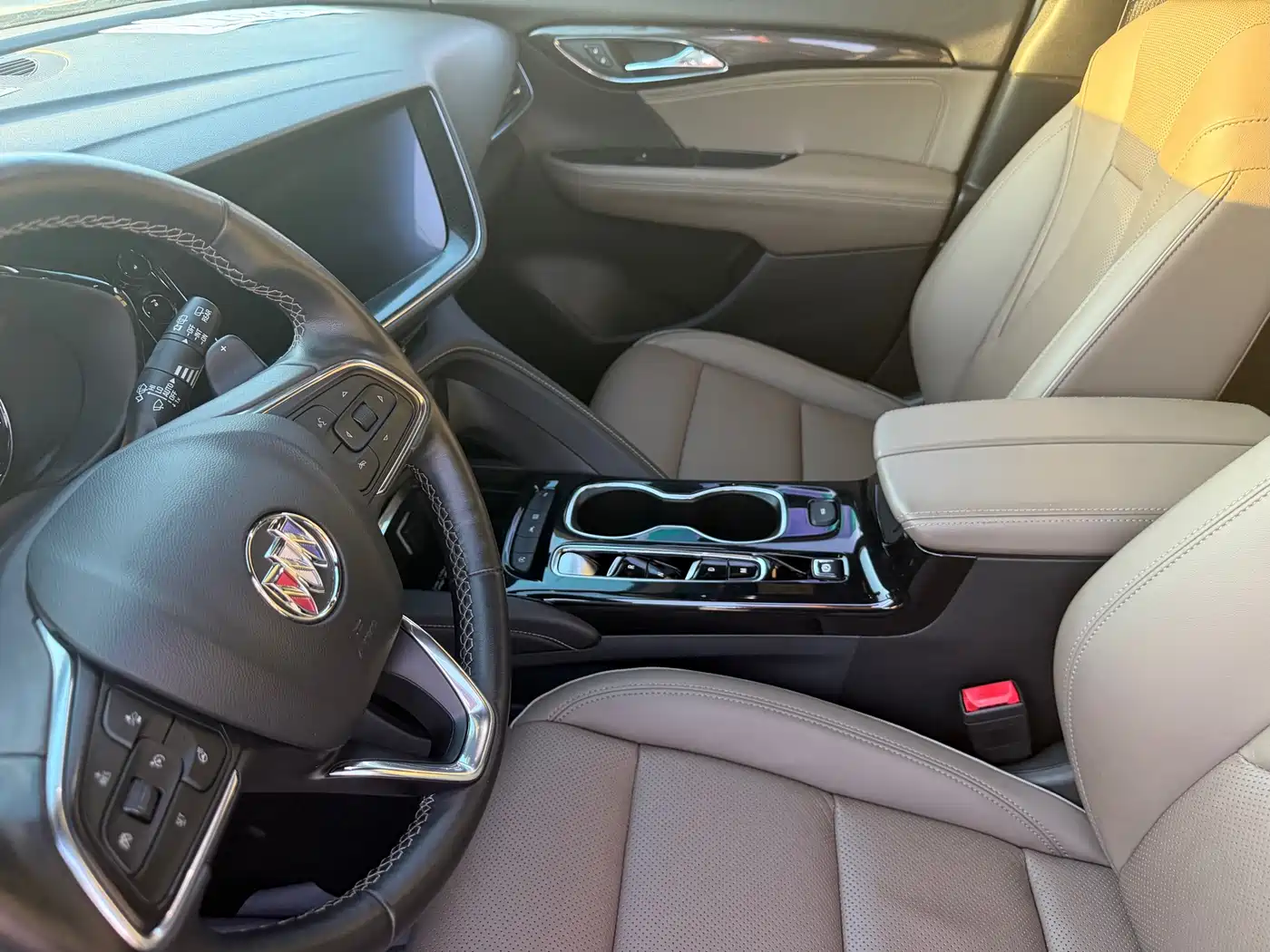 Photo 5 - Buick Envision Plus