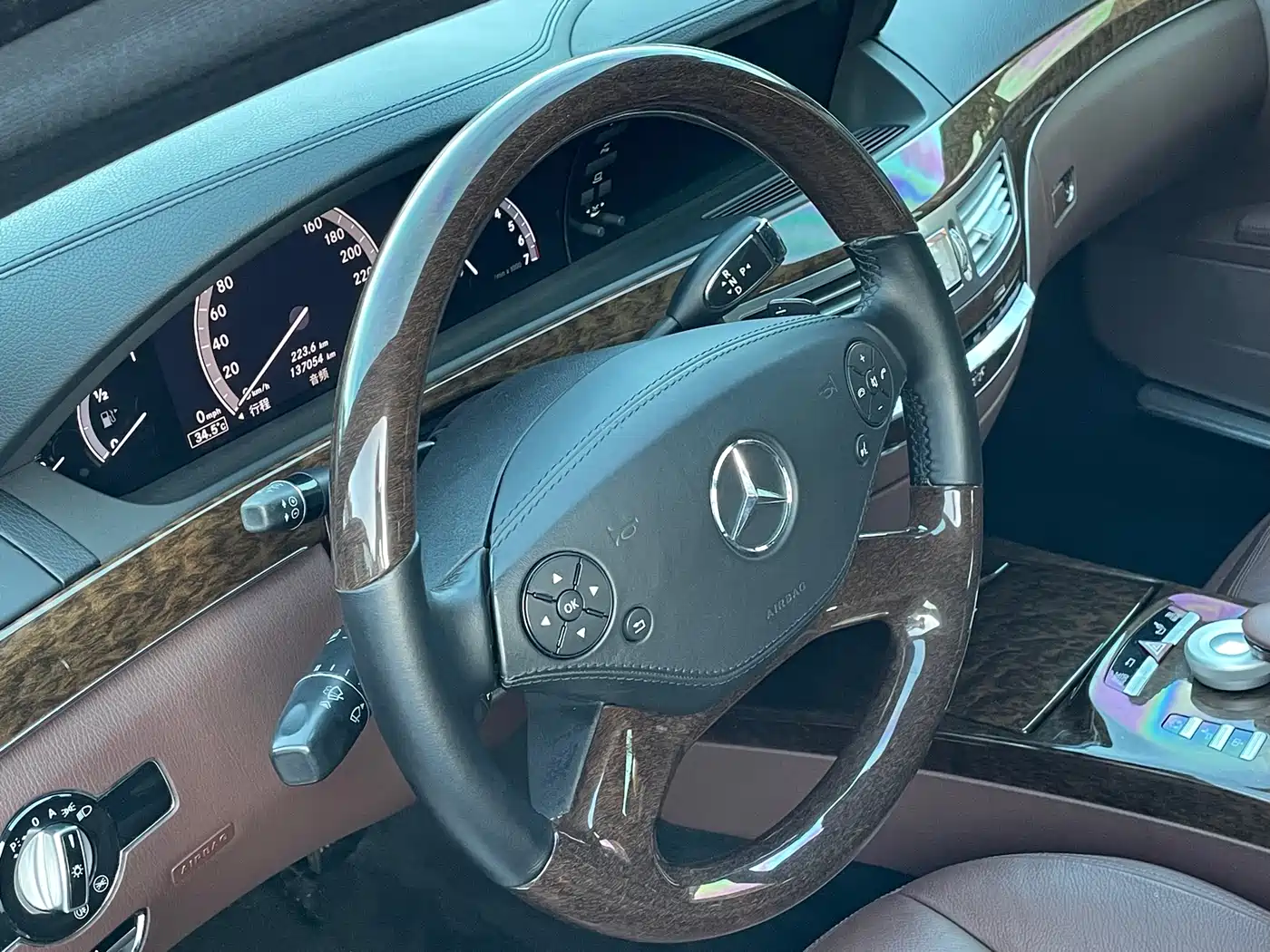 Mercedes-Benz S-Class 2012 S 300 L Luxury Grand Edition фото 6