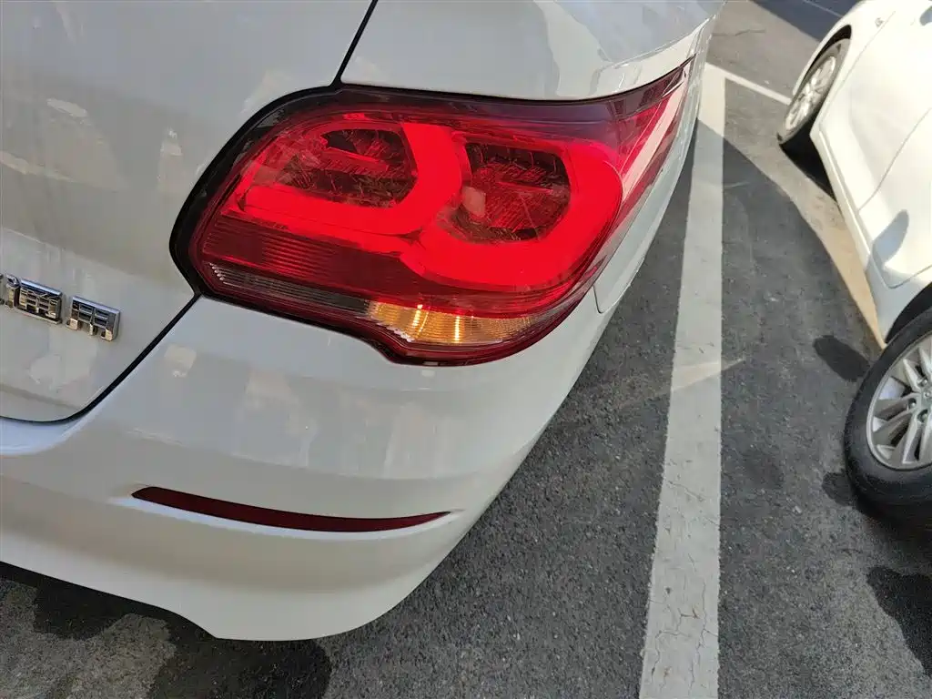 Chevrolet Cavalier 2019 320 Auto Sunroof Enjoyment Edition фото 24