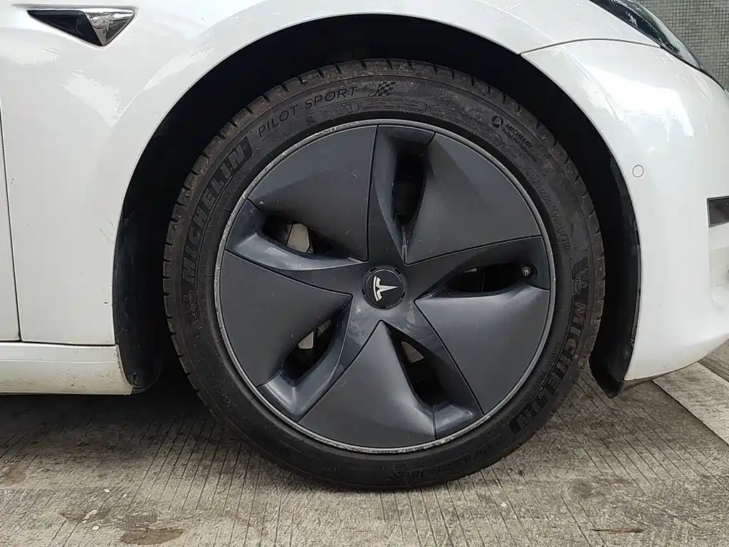 Tesla Model 3 2020 2020 Facelift Long Range Rear-Wheel Drive