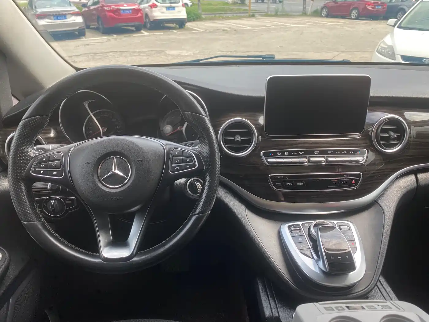 Mercedes-Benz V-Class 2018 V 260 Premium Edition China V фото 10
