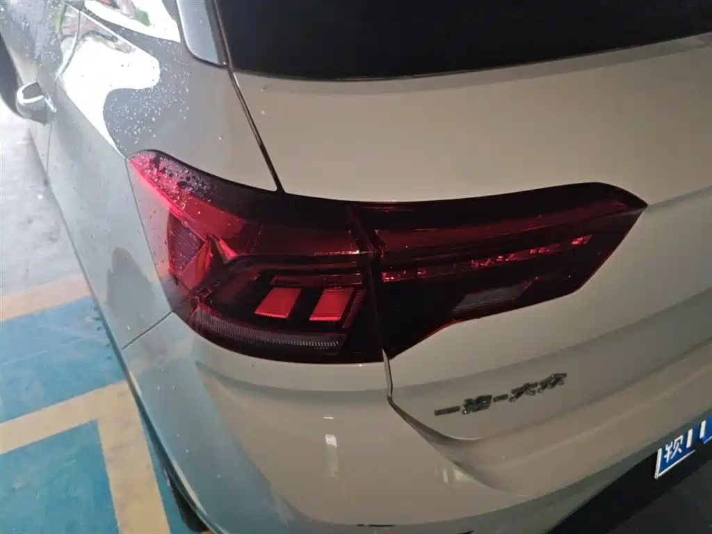 Volkswagen T-ROC 2022 280TSI DSG 2WD Comfort PLUS фото 11