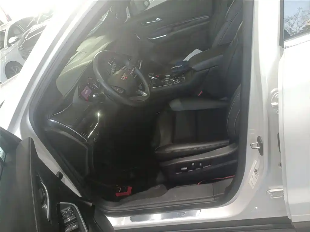 Cadillac XT4 2021 28T FWD Technology Edition фото 16
