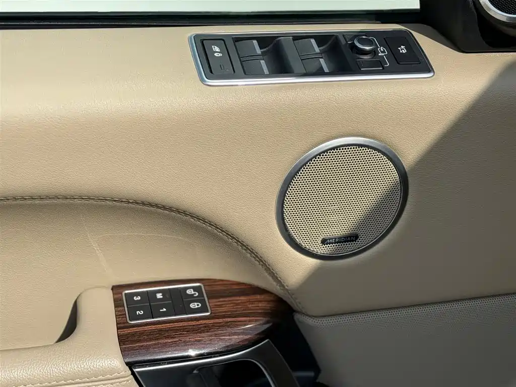 Land Rover Range Rover 2016 3.0 SC V6 Vogue фото 15