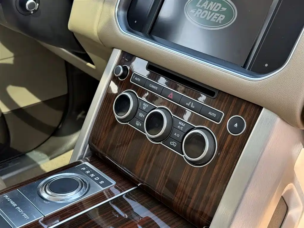 Land Rover Range Rover 2016 3.0 SC V6 Vogue фото 21