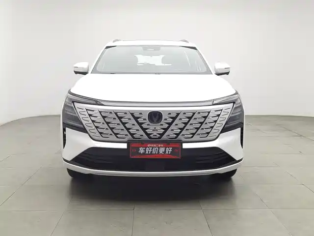 Changan CS75 PLUS 2025 4th Gen 1.5T New Blue Whale Smart Premium — фото 4