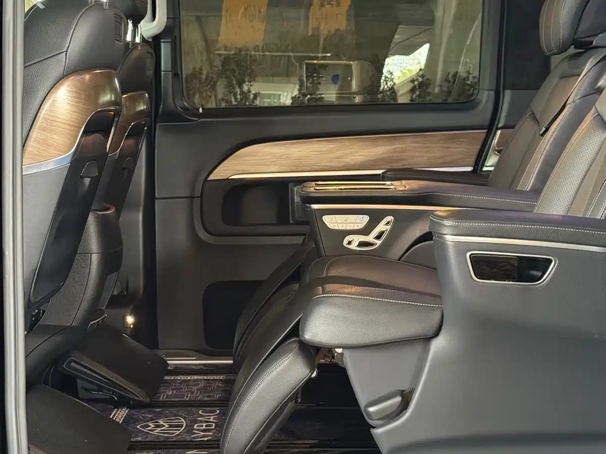 Mercedes-Benz V-Class 2021 V 260 Premium Edition фото 17
